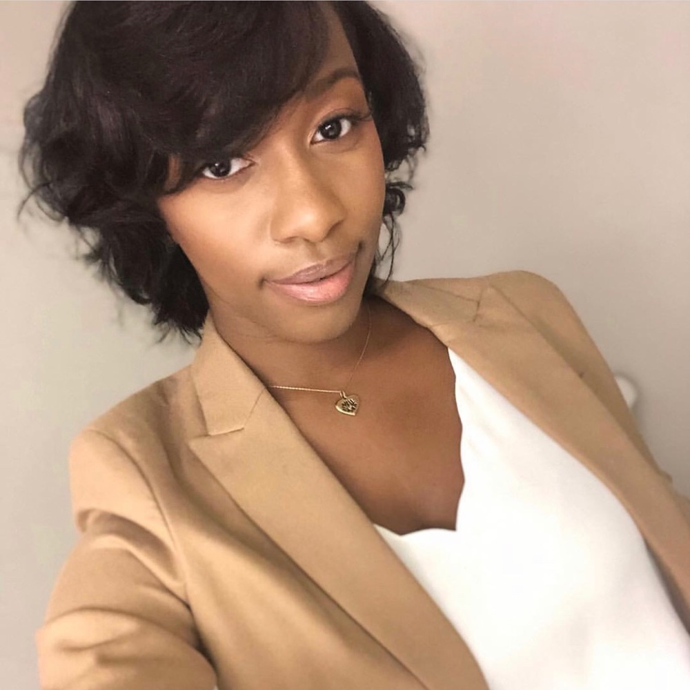 Meet your Posher, Whitney